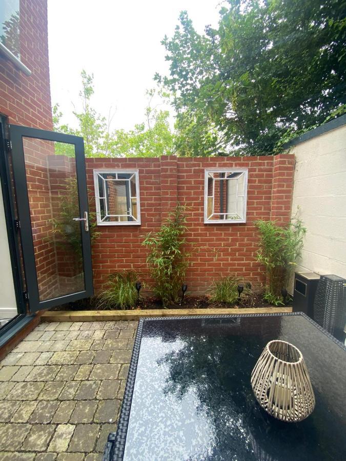 Hidden Gem Within The City Walls Canterbury Exterior photo